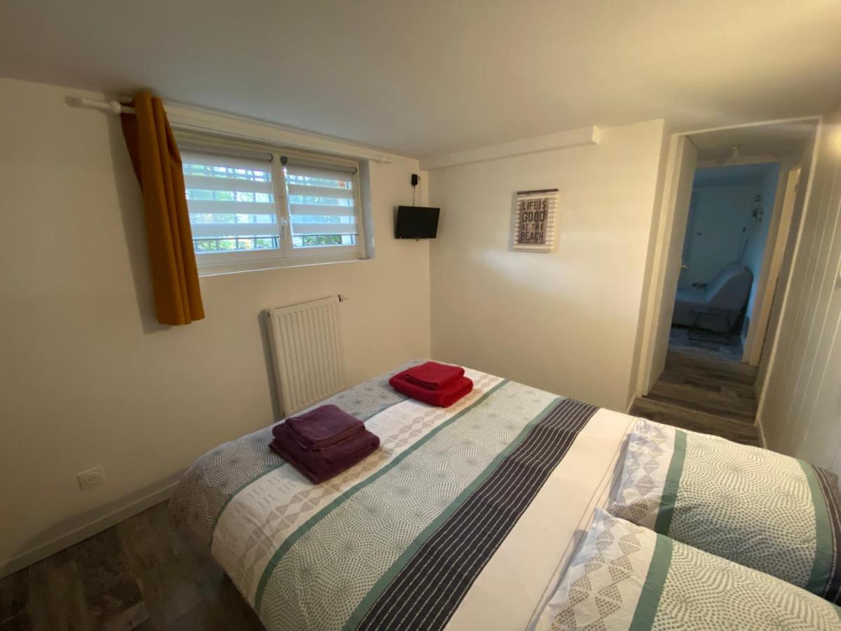 Le Palmier Appartement Saint-Georges-de-Pointindoux Buitenkant foto
